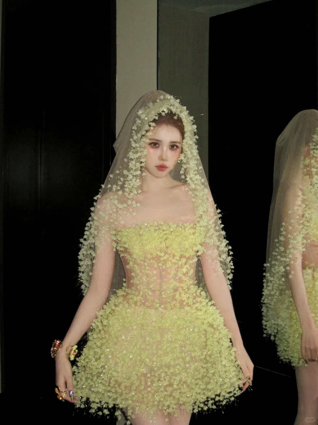 Fashion Yellow Sequined Strapless A-Line Veil Design Tulle Party Dress Homecoming Dress D1712