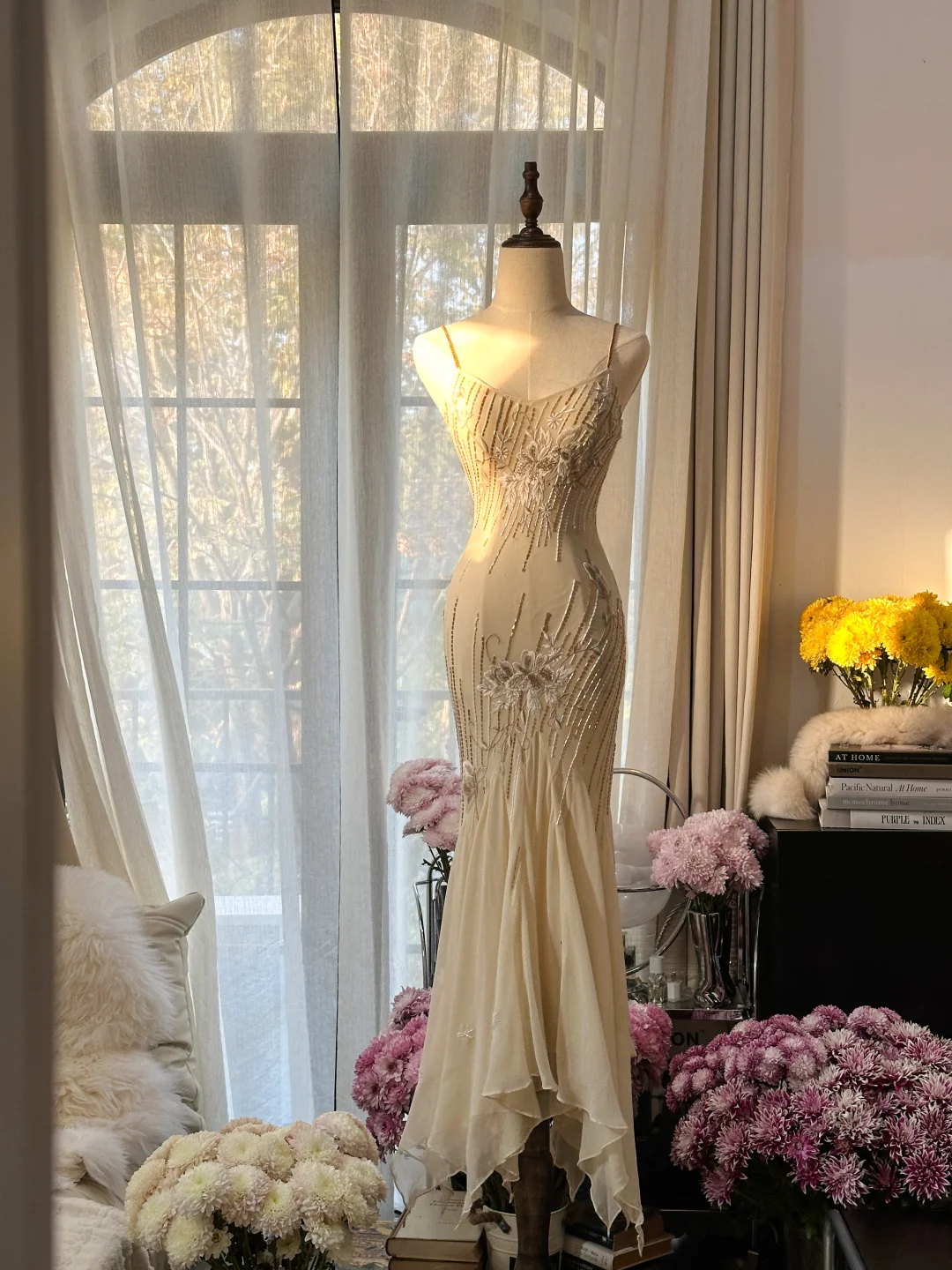 Vintage Elfenbein Spaghettiträger Meerjungfrau Perlen Langes Partykleid Abendkleid, D948