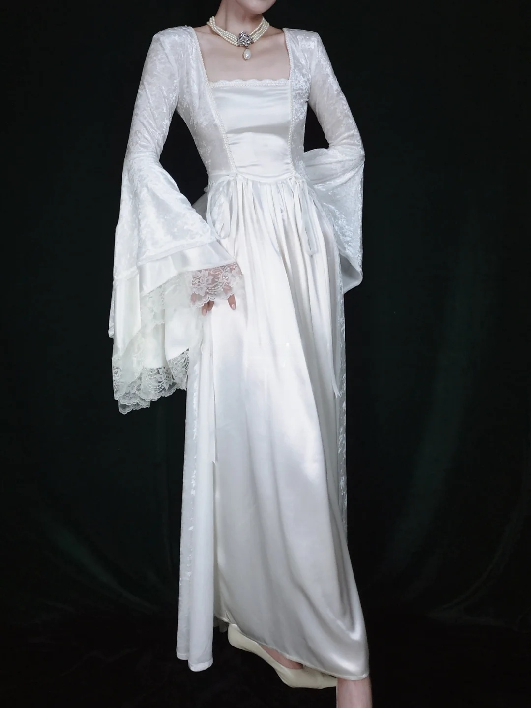 Retro White Long Sleeves A-Line Lace Long Formal Prom Dresses Evening Gowns, D1155