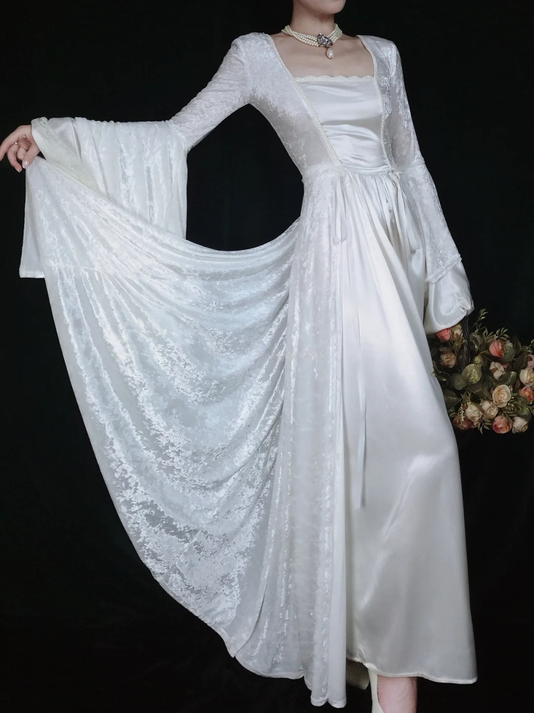 Retro White Long Sleeves A-Line Lace Long Formal Prom Dresses Evening Gowns, D1155