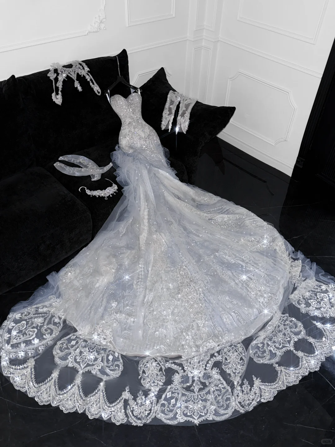 Elegant Sweetheart Lace Tulle Beaded Applique Design Gorgeous Mermaid Floor-length Wedding Dress D1638