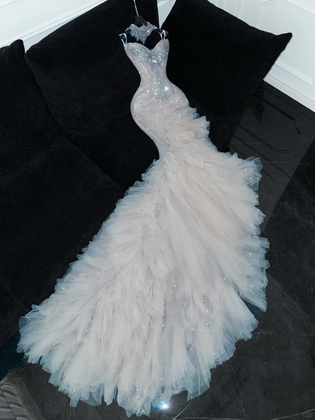 Shiny Beaded White Sweetheart Tulle Sequin Design Elegant Mermaid Floor-length Wedding Dress D1662