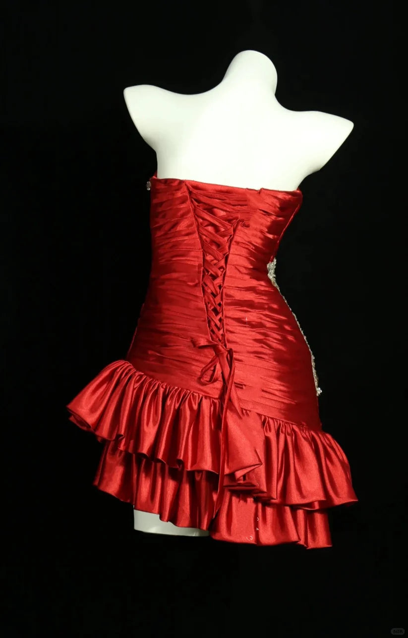 Vintage Red Strapless Sweetheart Design Sheath Satin Party Dress Homecoming Dress D1572