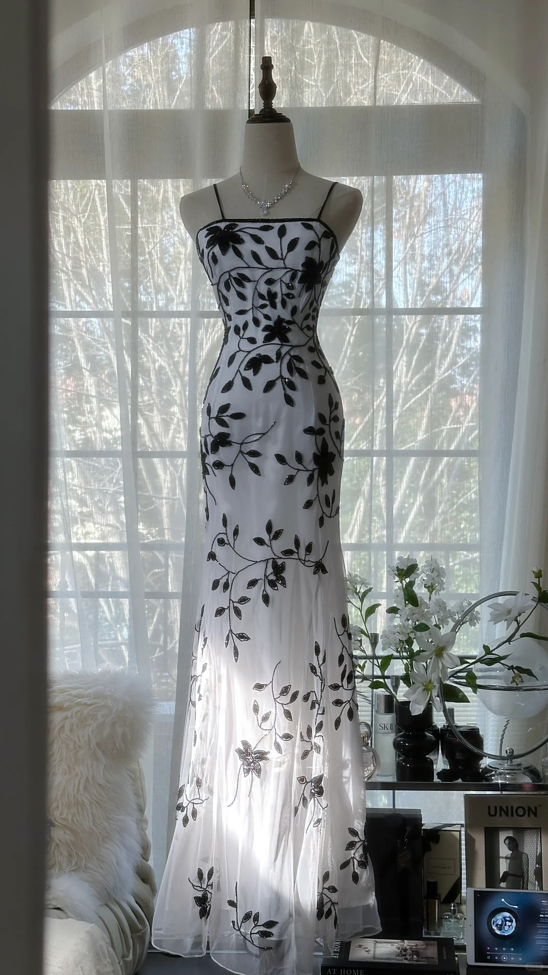 White Spaghetti Straps Mermaid Beaded Vintage Long Evening Party Dresses, D1073