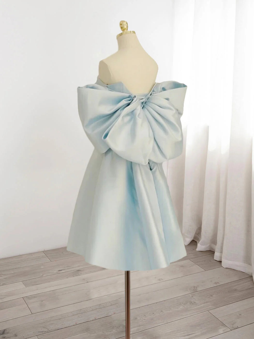 Vintage Light Blue Sweetheart Strapless Bow Design A-line Satin Party Dress Homecoming Dress D1538