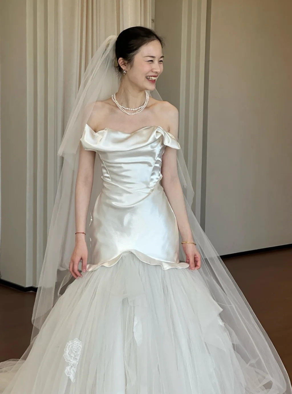 Robe de mariée beauté A-Line, décolleté en cœur, plissée, D3302