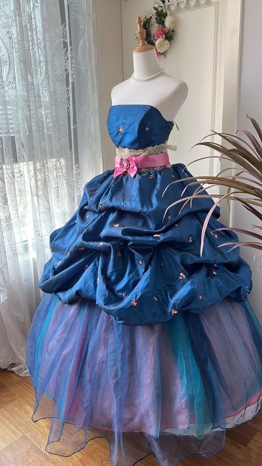 Stunning Ball Gown Navy Strapless Pleated Tulle Prom Dresses Evening Gala Gown Quinceanera Dress D4737
