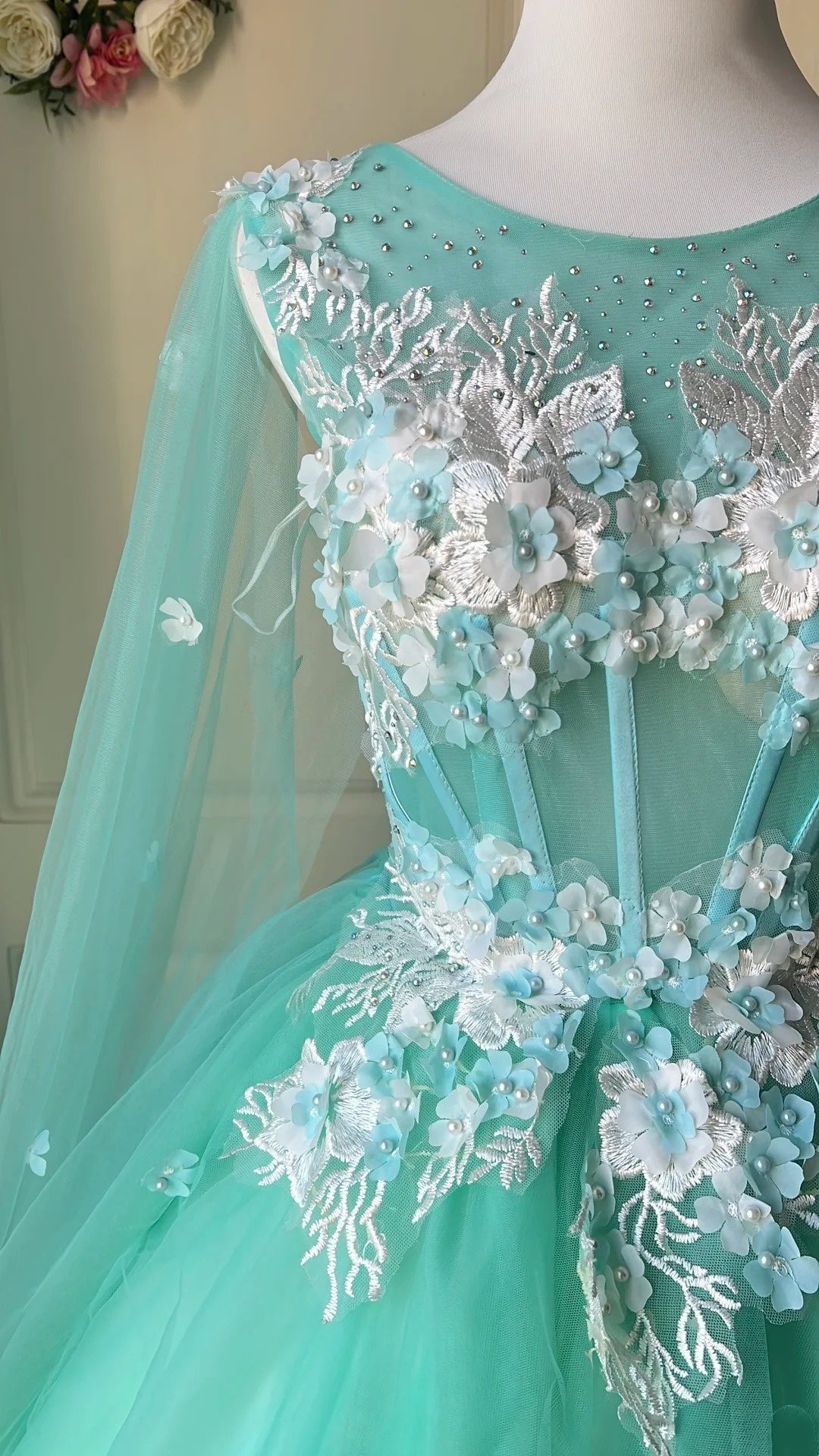 Elegant Ball Gown Crew Neck Tulle Prom Dresses Evening Gala Gown Birthday Party Dress D4740