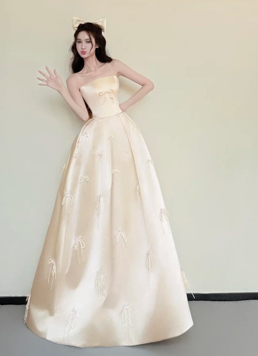 Chic Prom Dress Light Yellow Strapless Gala Dress Evening Gown Birthday Party Outfits D4851