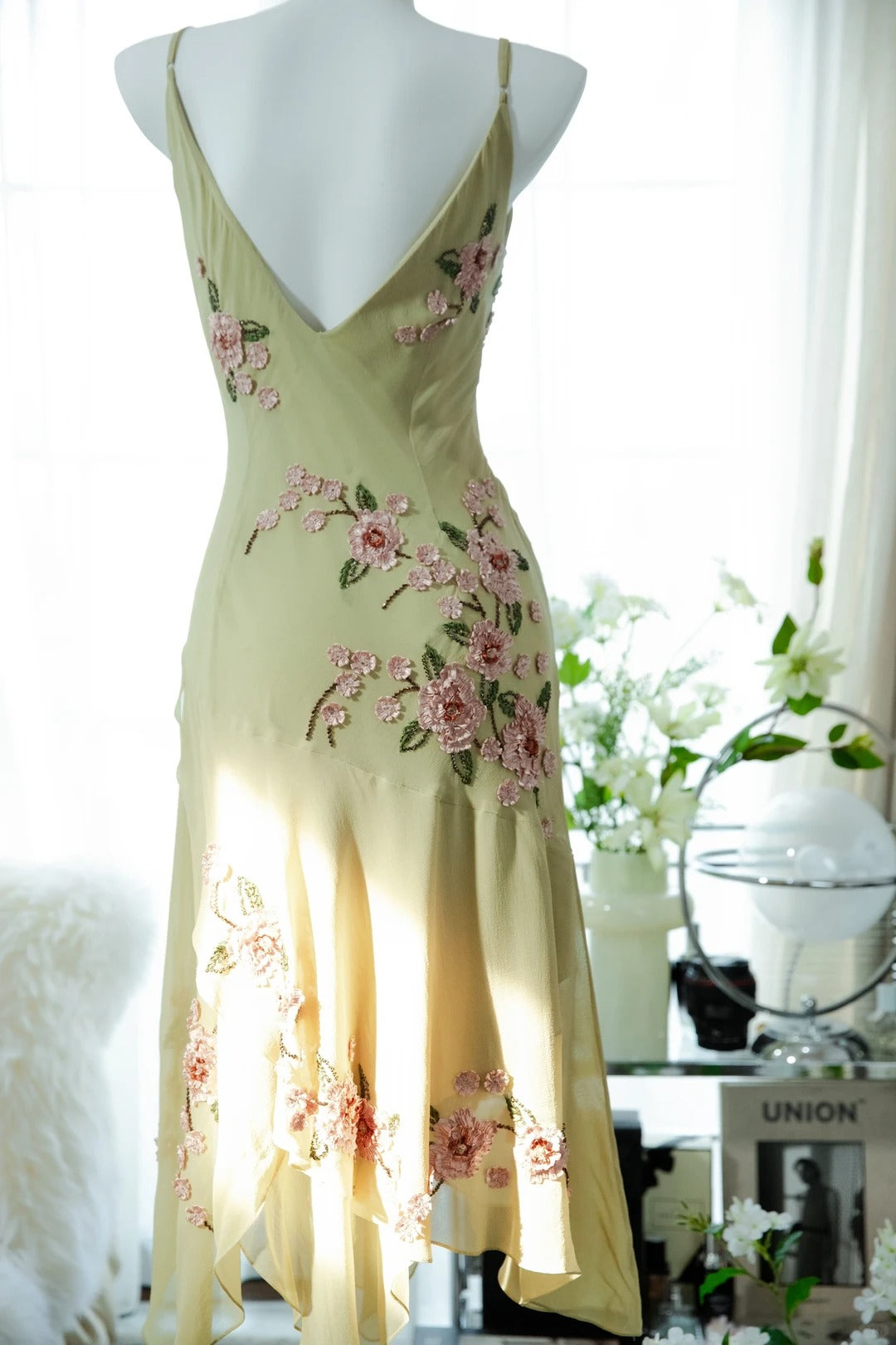 Stunning Homecoming Dress Spaghetti Strap Applique Backless Dress Back to School Outfits Party Dress D6423
