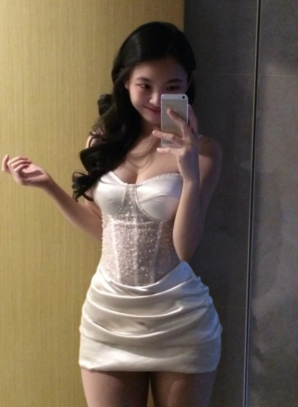 Robe de soirée courte plissée à bretelles spaghetti, tenue de soirée d'anniversaire, robe de cocktail D3339