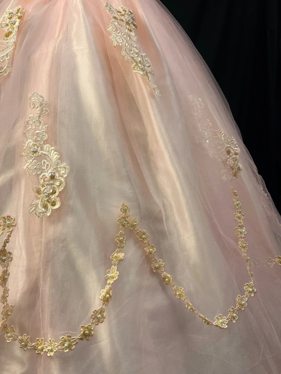 Elegant Ball Gown Crew Neck Tulle Applique Quinceanera Dress Evening Dress 18th Birthday Prom Gown D5067