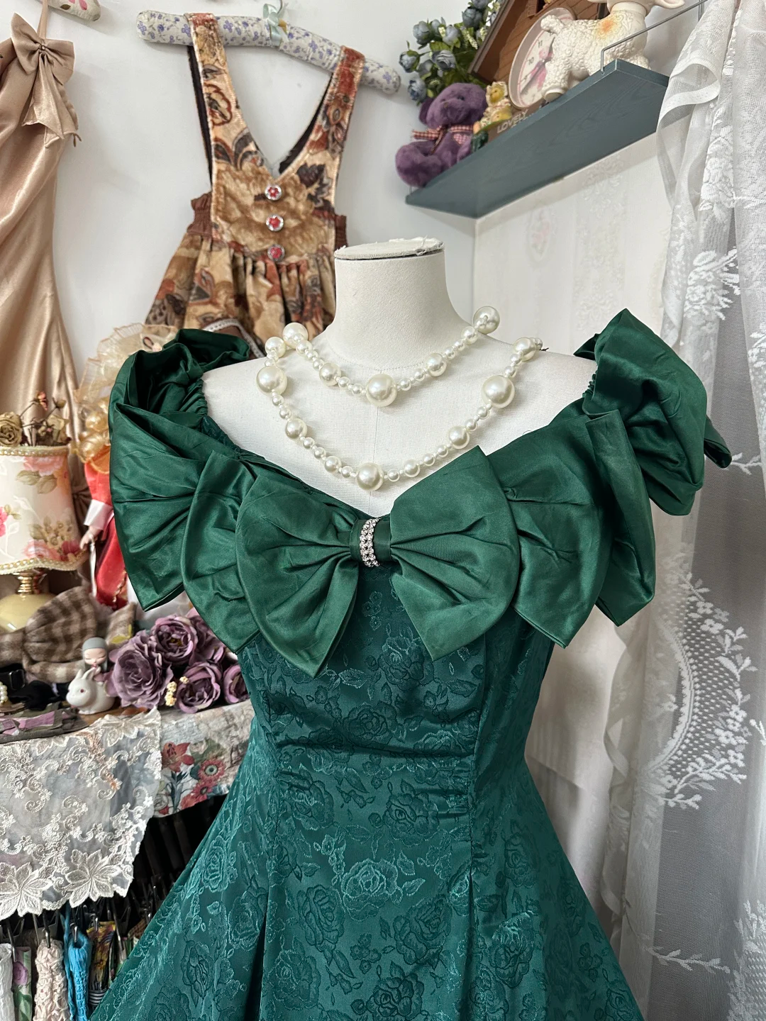 Vintage Dark Green Off-the-shoulder Irregular Hem Design A-Line Applique Prom Dress Evening Dress D1683