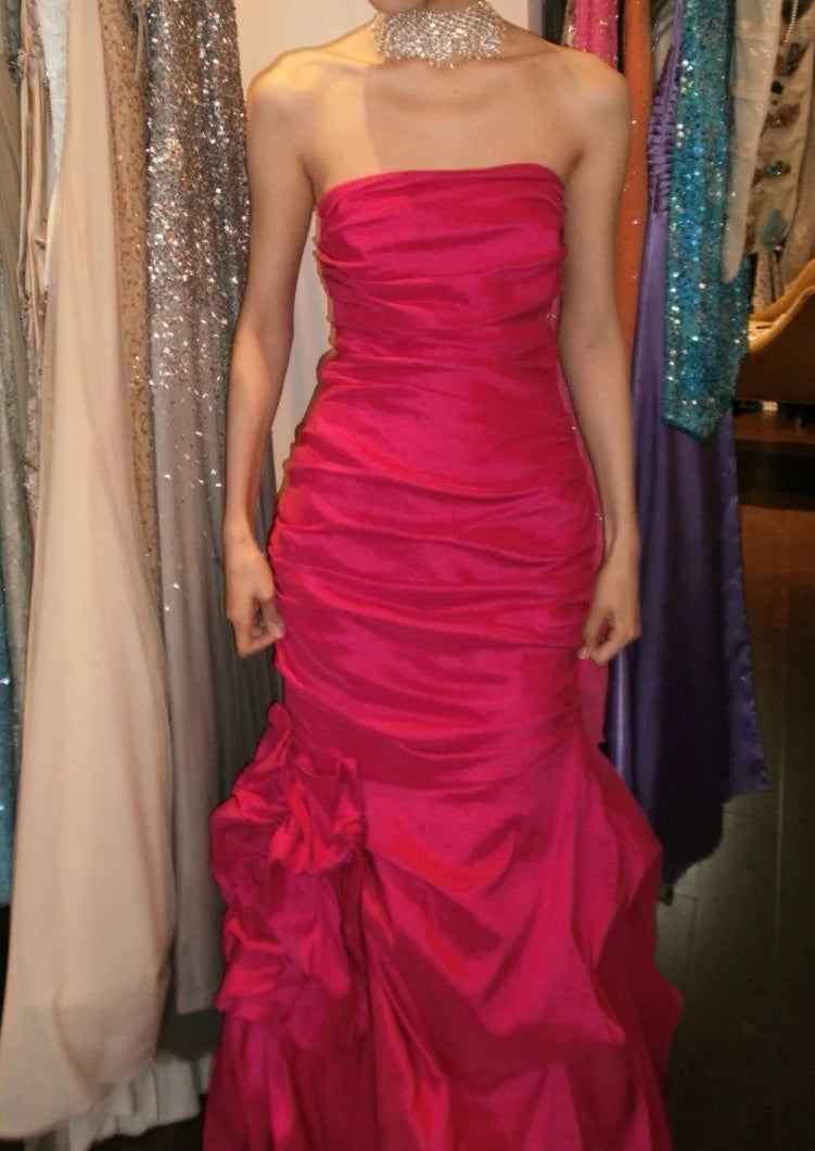 Elegant Prom Dress Rose Red Strapless Pleated Mermaid Gala Gown Formal Evening Dress Graduation Dress D5203