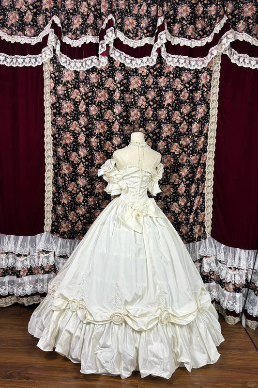 Retro Beige Off-the-Shoulder A-Linie Satin Quinceanera Kleider Abend Ballkleider, D1333