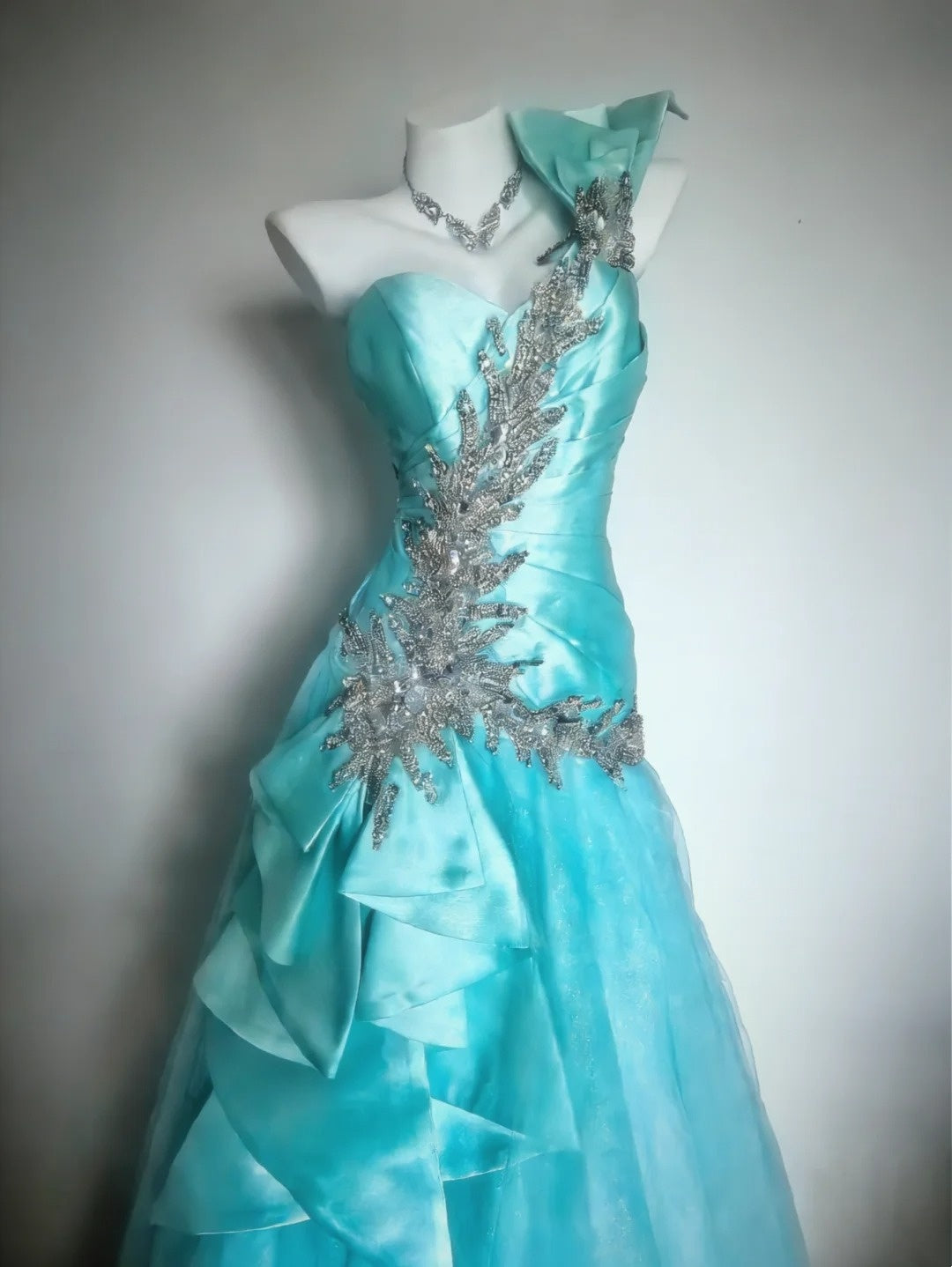 Stunning Prom Dress A Line Off Shoulder Tulle Gala Dress Evening Dress Formal Gown D5464