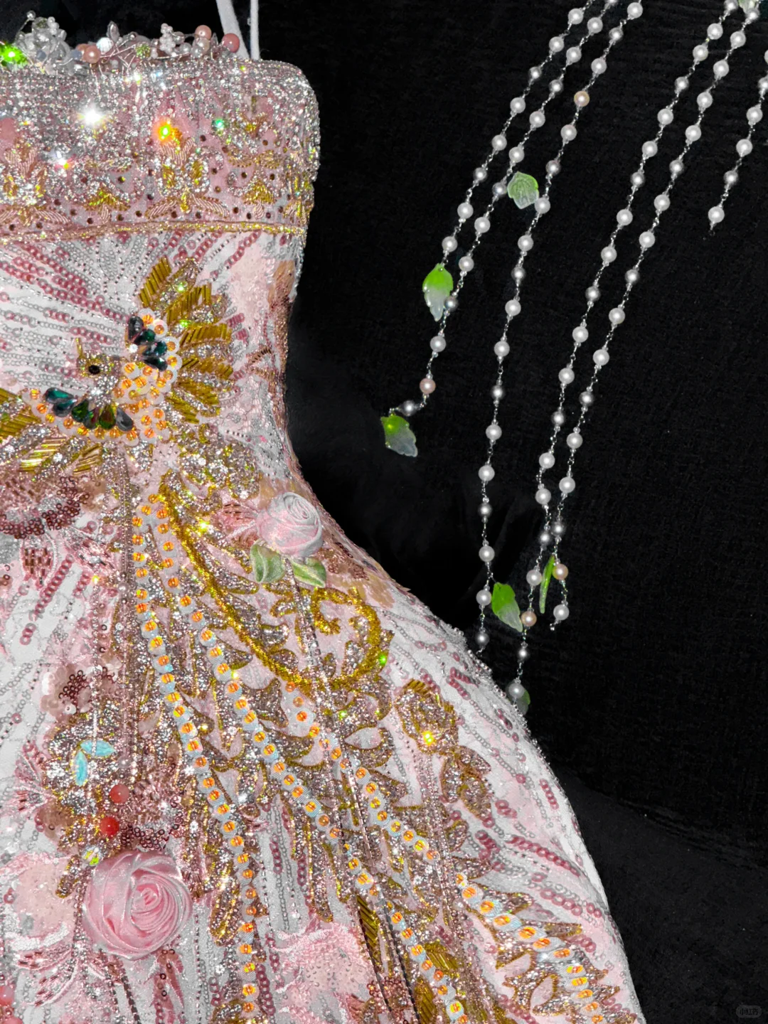 Gorgeous Sparkling Pink Beaded Applique Mermaid Design Exquisite Embroidery Evening Dress Prom Dresses D1639