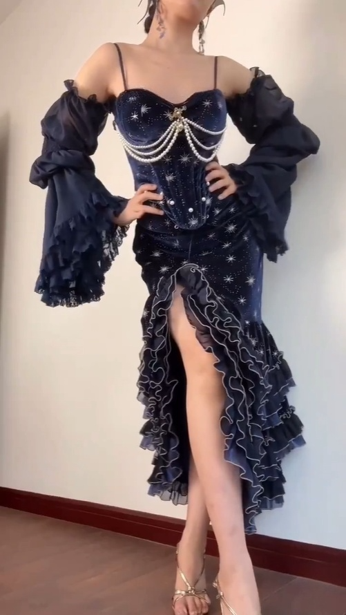 Dunkelmarineblaue Träger Meerjungfrau Lagen Rüschen Sexy Abendkleid Geburtstagsoutfits, D827