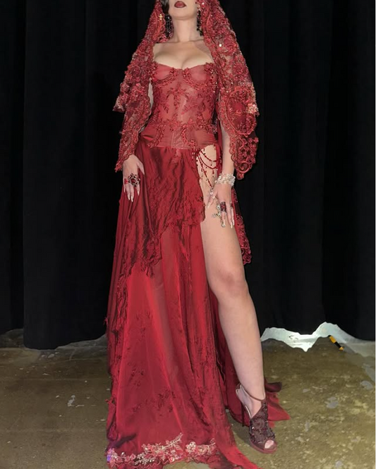 Robe fourreau bordeaux sexy à épaules dénudées et longue fendue pour soirée, anniversaire, D913