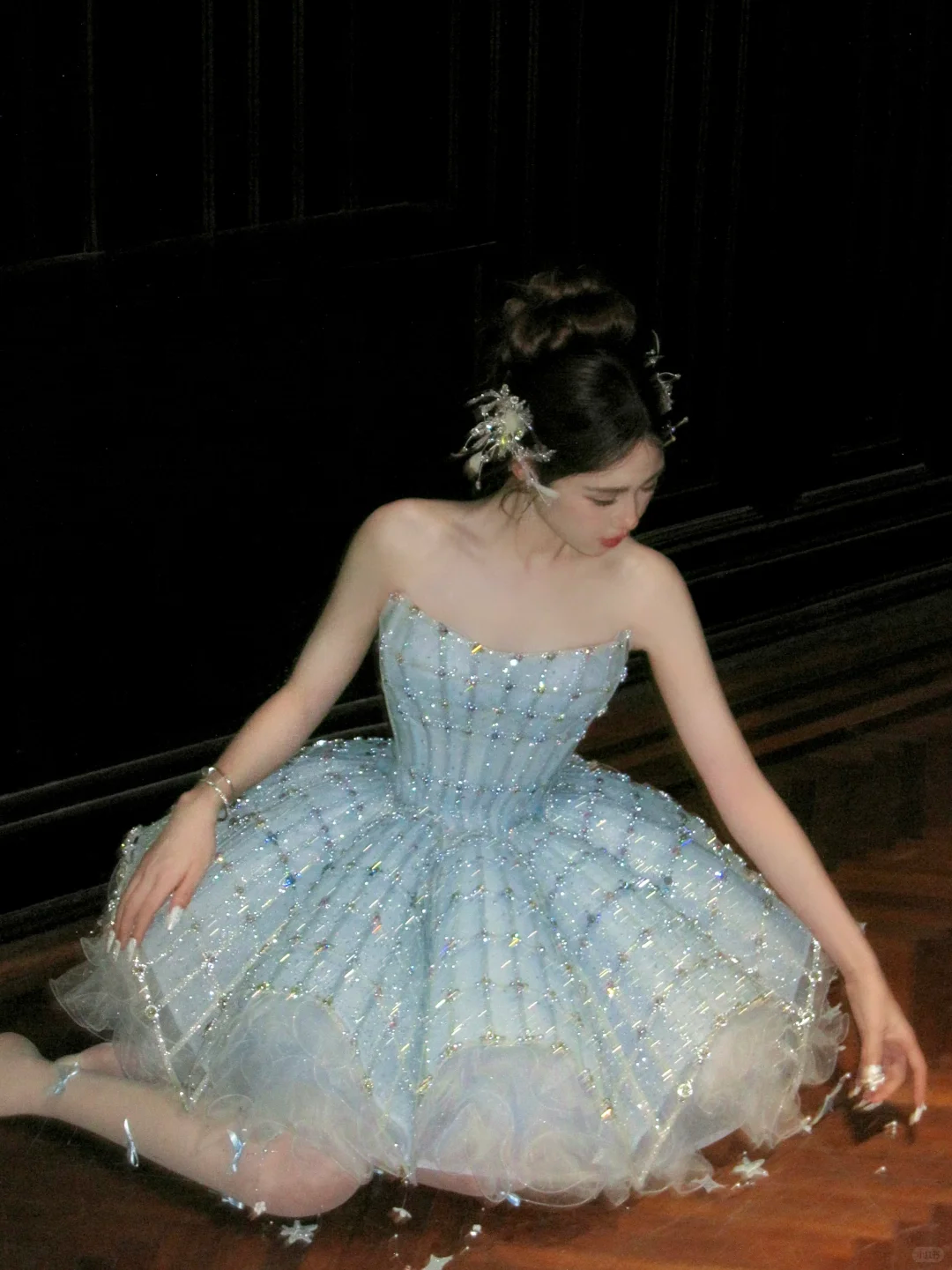 Gorgeous Shiny Light Blue Sequined A-Line Strapless Design Tiered Party Dress Homecoming Dress D1711