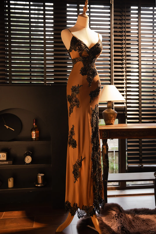 Vintage Elegantes V-Ausschnitt Applique Design Romantisches Chiffon Abendkleid Ballkleid D1515