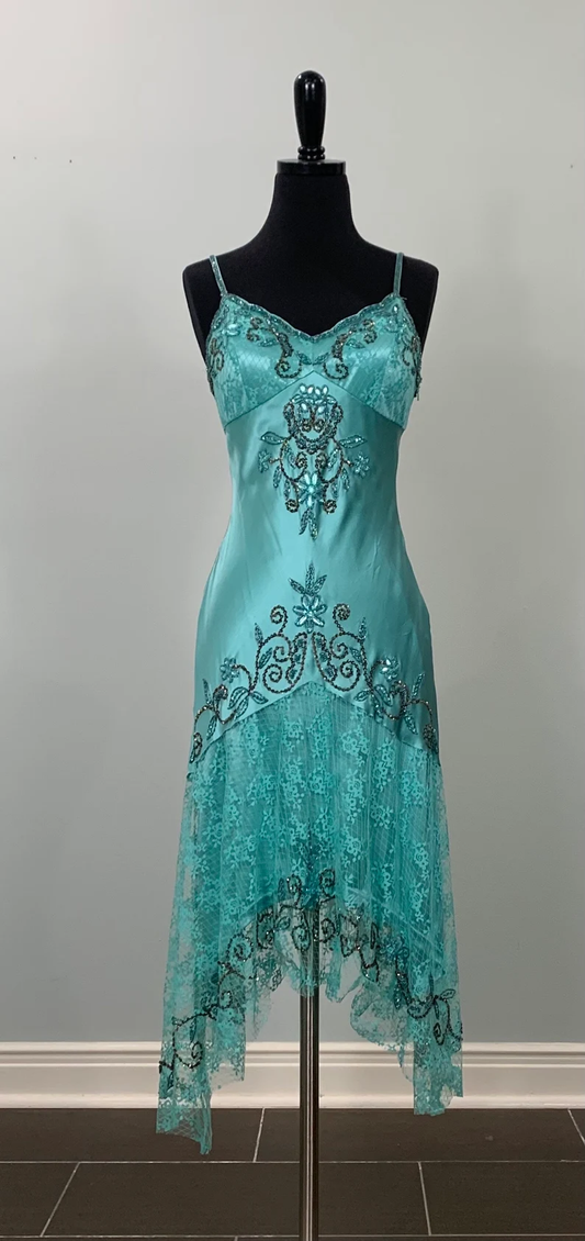 Robe fourreau longue vintage à bretelles turquoise, dentelle et perles MD7498
