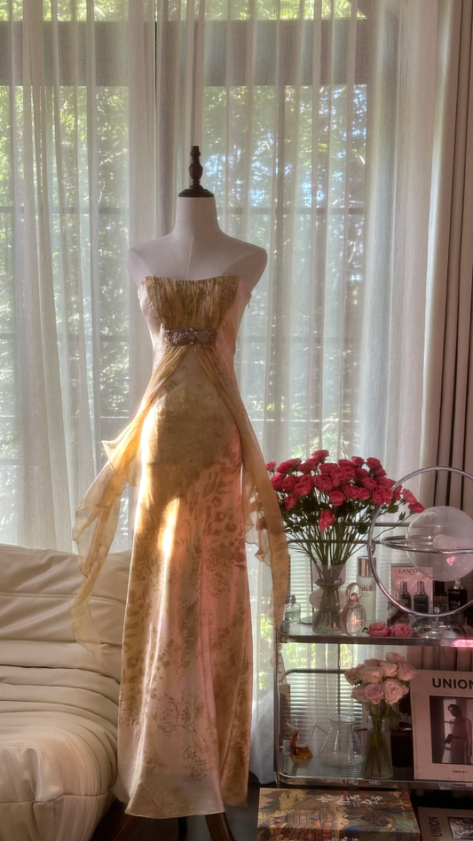 Retro Goldenes trägerloses Blumen-Elegantes Design A-Linie Perlen Romantisches Chiffon-Abendkleid Ballkleid D1476