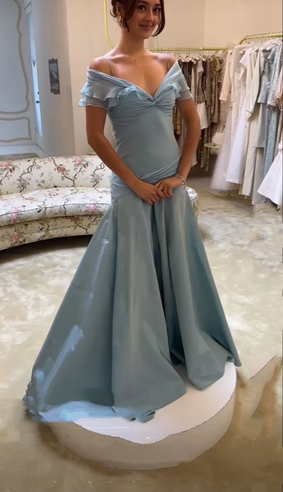 Robe de soirée vintage bleu clair à col en V et coupe trapèze MD7640