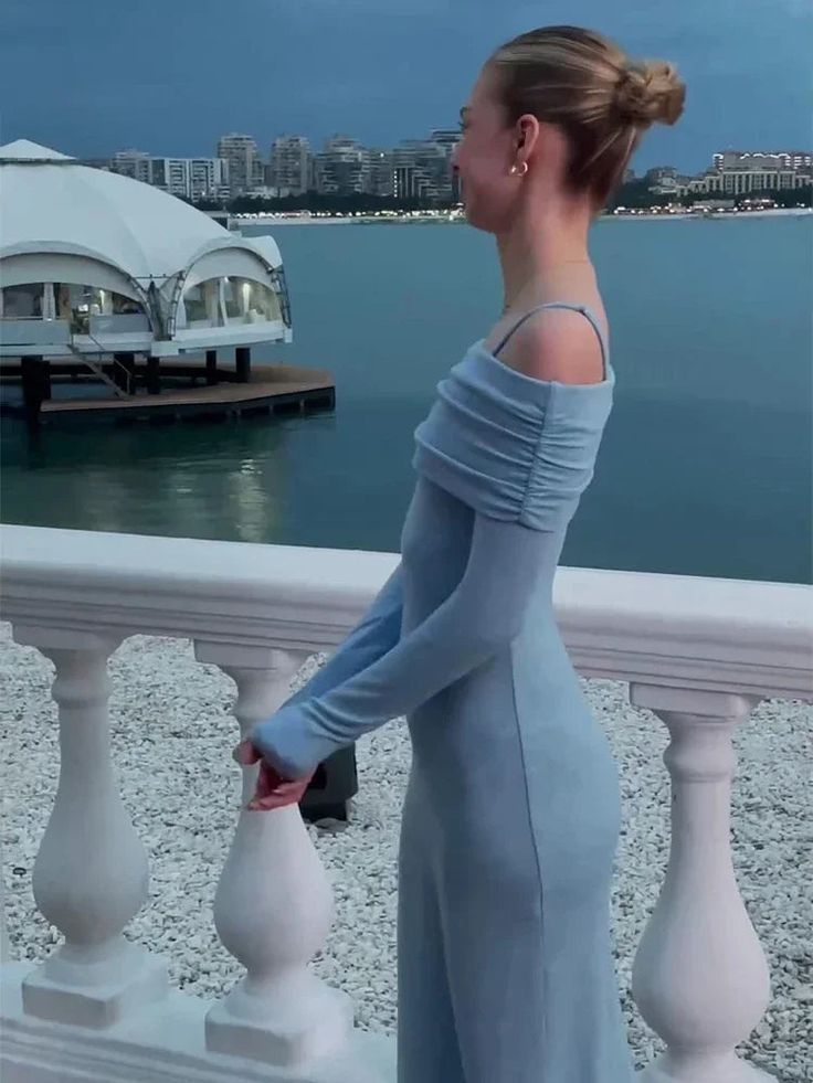 Blaues schulterfreies Etuikleid mit langen Ärmeln, Partykleid, Abendkleid, D273