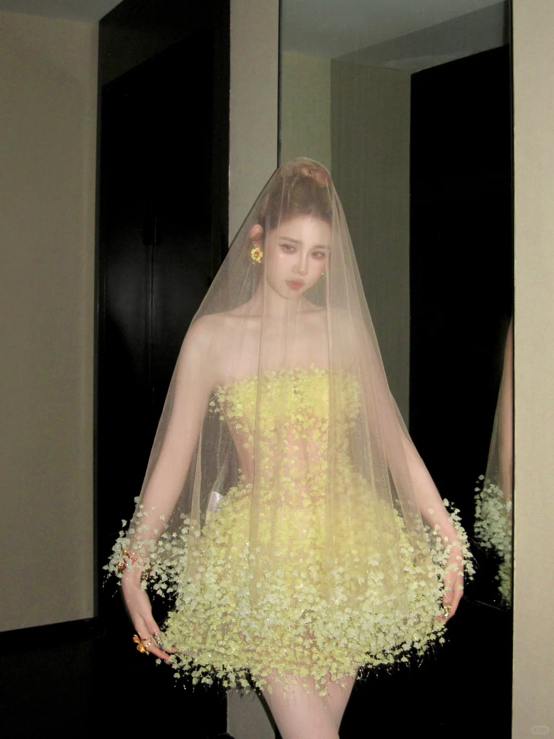 Fashion Yellow Sequined Strapless A-Line Veil Design Tulle Party Dress Homecoming Dress D1712