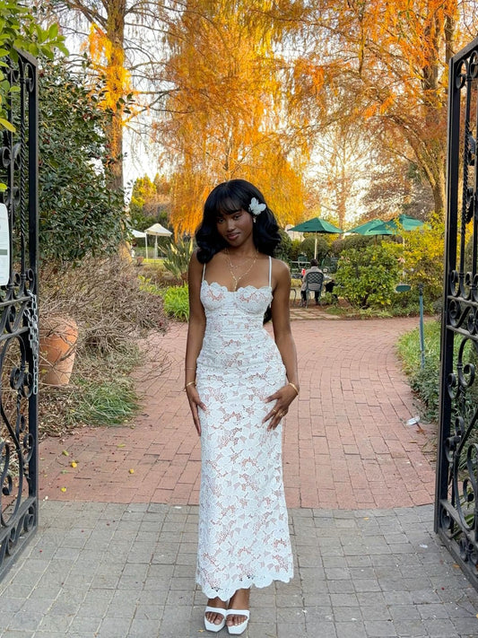 Robe fourreau blanche longue en dentelle à bretelles, tenue de soirée d'anniversaire, D110