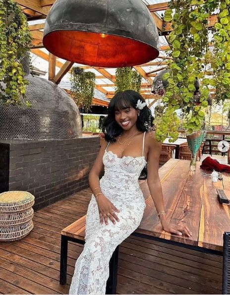 Robe fourreau blanche longue en dentelle à bretelles, tenue de soirée d'anniversaire, D110