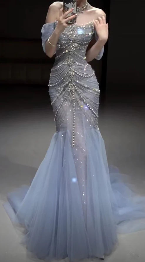 Blaues schulterfreies Meerjungfrau-Abendkleid mit Perlenbesatz, D124