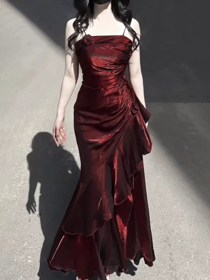 Burgunderrotes Etuikleid aus Satin mit Trägern, langes Partykleid, Geburtstagsoutfit, D214