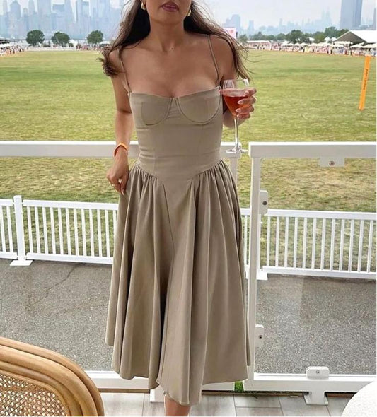 Robe de soirée longue trapèze élégante à bretelles spaghetti, D147