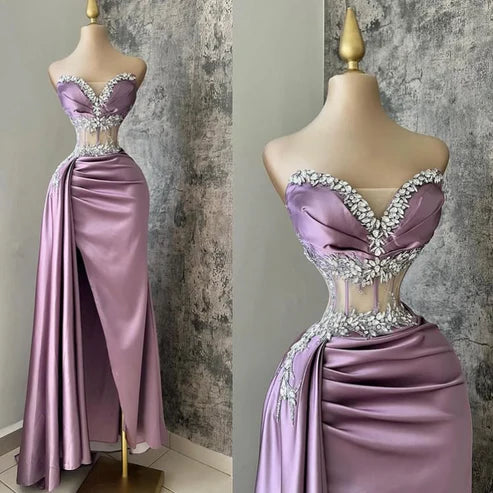 Robe de bal longue fourreau violet clair à col en cœur et perles, D26