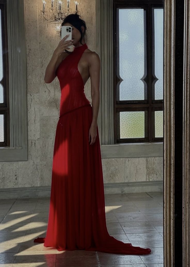 Charmantes rotes Neckholder-Rückenfreies A-Linien-Partykleid, langes Abendkleid, D298