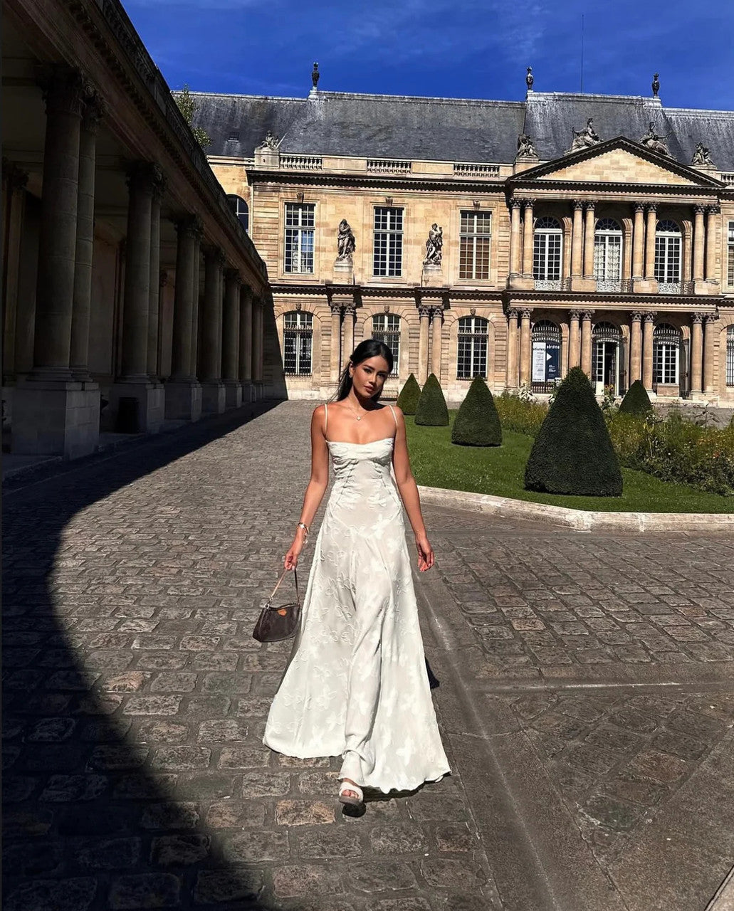 Robe de soirée longue ivoire à bretelles trapèze, robe d'invitée de mariage, D49