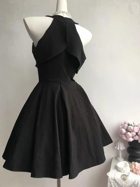 Sleek Black Halter Neck Ruffle Trim A‑Line Short Homecoming Dress D7950