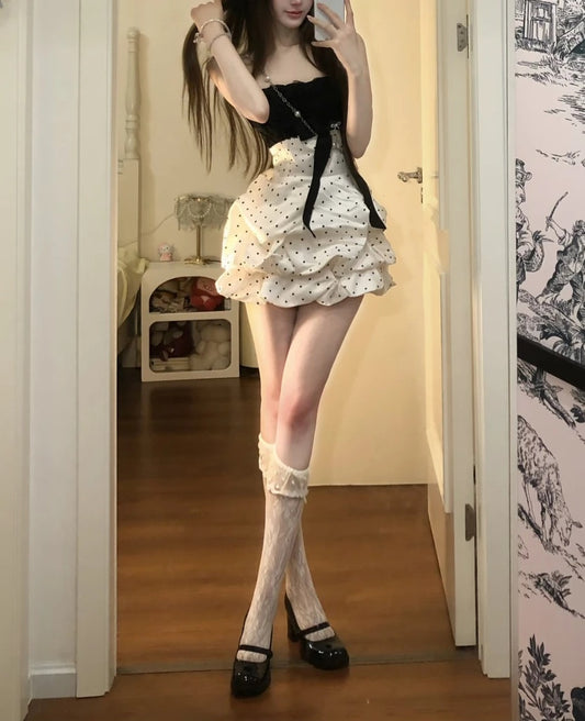 Playful Black‑White Polka Dot Spaghetti Straps 3D Rose Bow Rhinestone Accent Ruffled Bubble A Line Short Homecoming Dress D7951