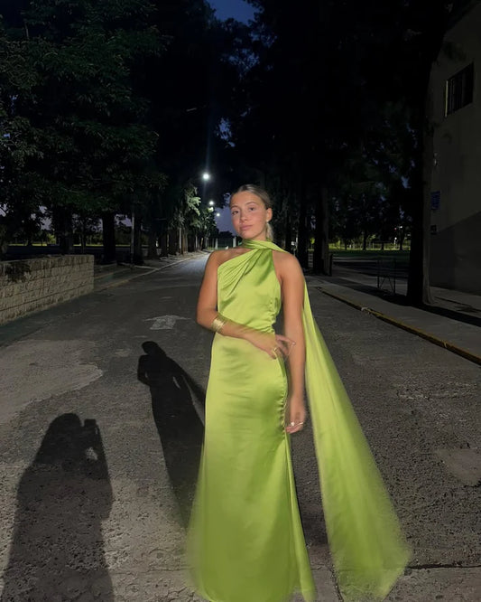 Robe de bal longue sirène verte à col licou en satin, D98