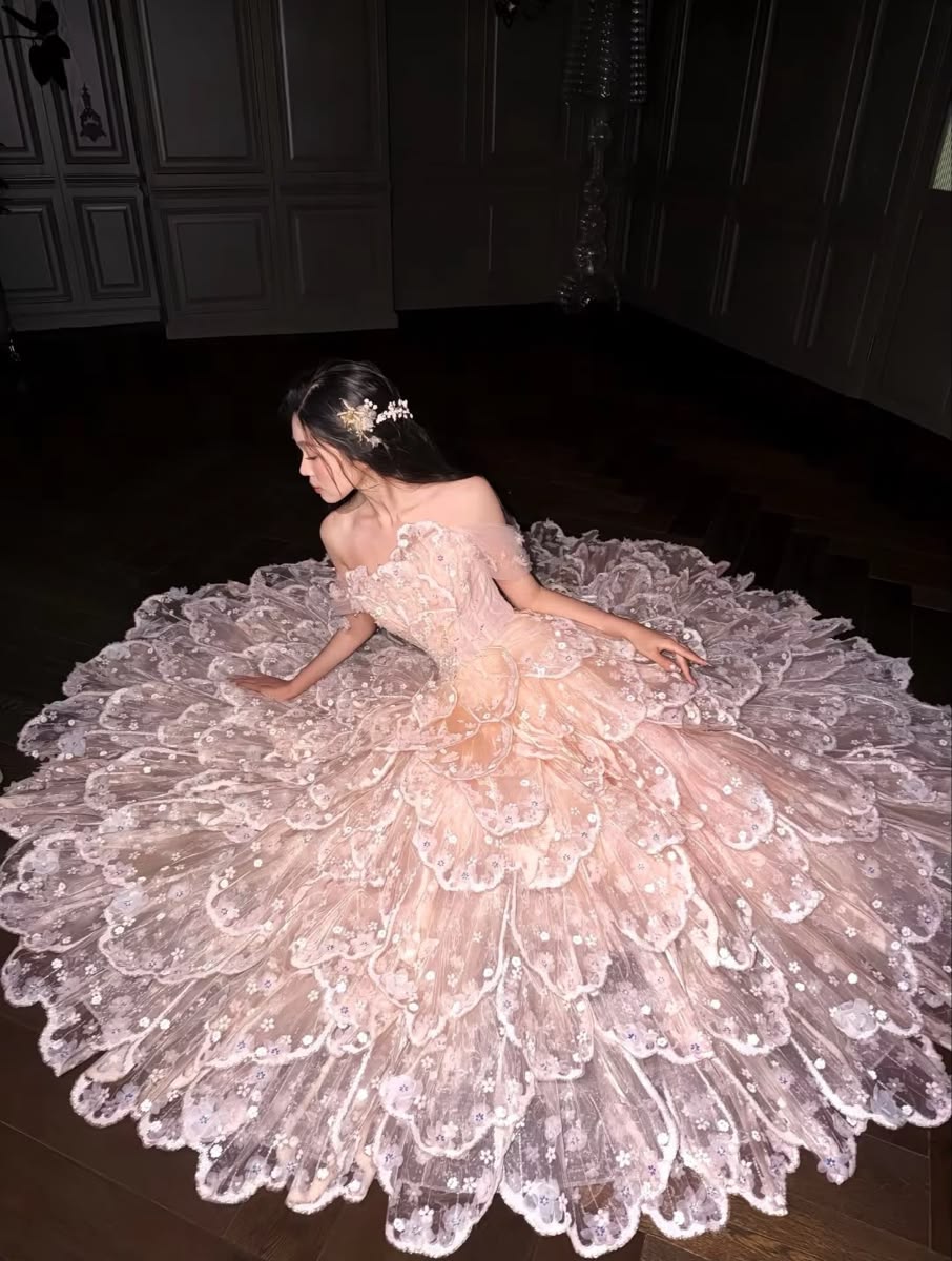 Fairy Pink Ball Gown Off-The-Shoulder Floral Appliques Embroidery Tulle Quinceanera Dress 16 L173