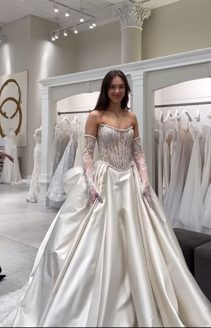 Elegantes weißes Brautkleid aus Satin, trägerloses Ballkleid mit Schleife, Perlenstickerei und Spitze, Brautkleid im Garten-Stil L20