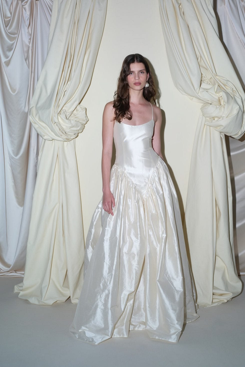 Classy White A-Line Spaghetti Strap Basque Waist Ruched Satin Dress Prom Evening Dress L286
