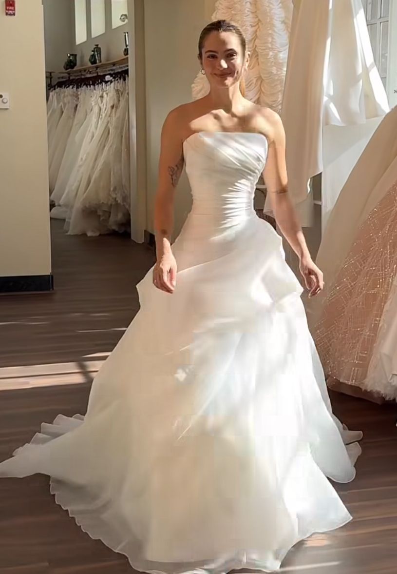 Elegant White Tulle Wedding Dress Strapless A-Line Ruched Garden Wedding Dress L291