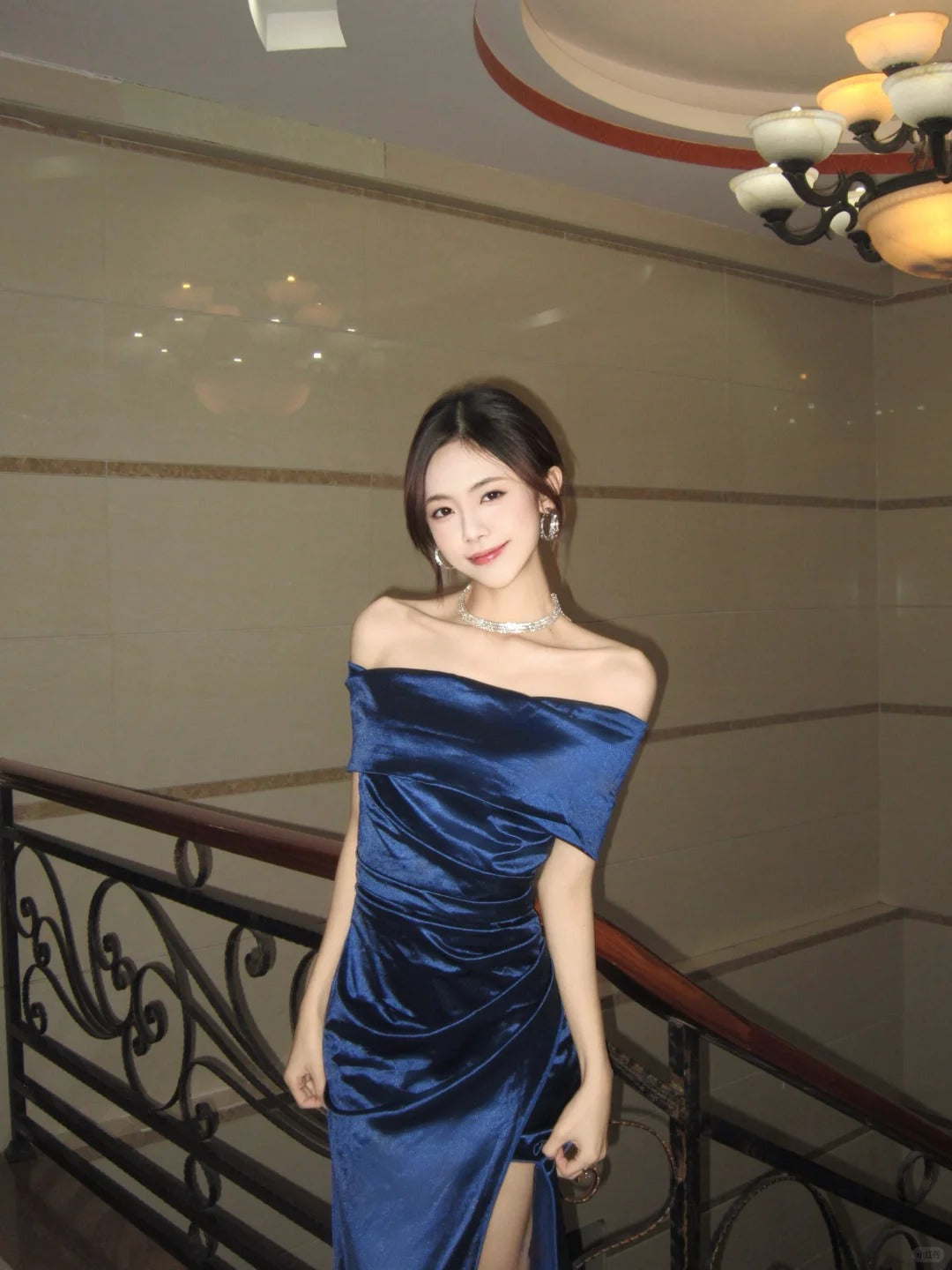Chic Navy Sheath Off-The-Shoulder Ruched Slit Satin Dress Prom Dress Evening Dress L357