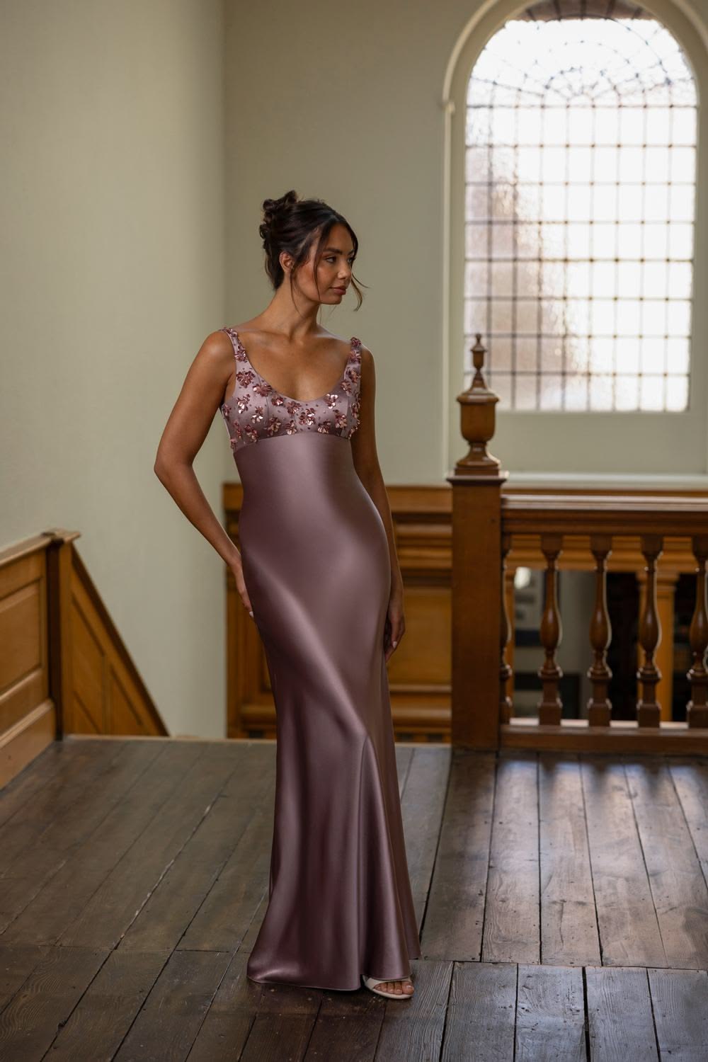 Elegant Purple Sheath Round Sequins Floral Satin Dress Bridesmaid Dress L394