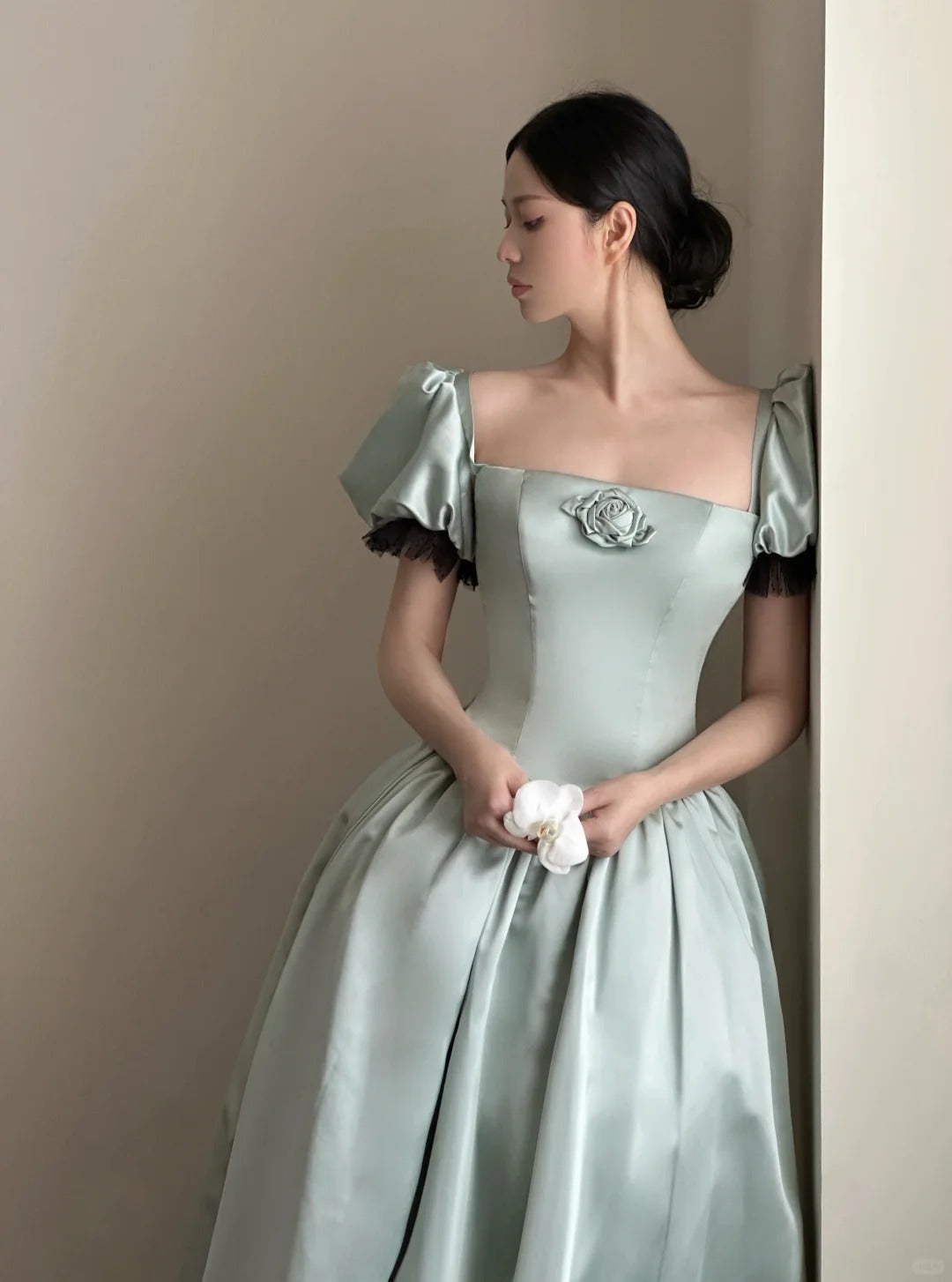 Elegant Mint Green Ball Gown Square Puff Sleeves Handmade Flower Satin Quinceanera Dress 16 L89