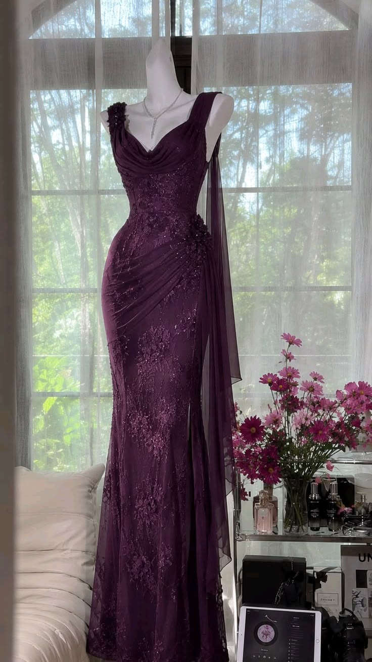 Chic Purple V-Neck Mermaid Dress Lace Flower Beading Evening Dress Prom Dress M033