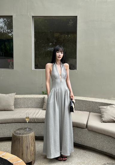 Fashion Suspender V-neck Backless Pleated Polka Dot Maxi dress Women Summer Date Dress D1852